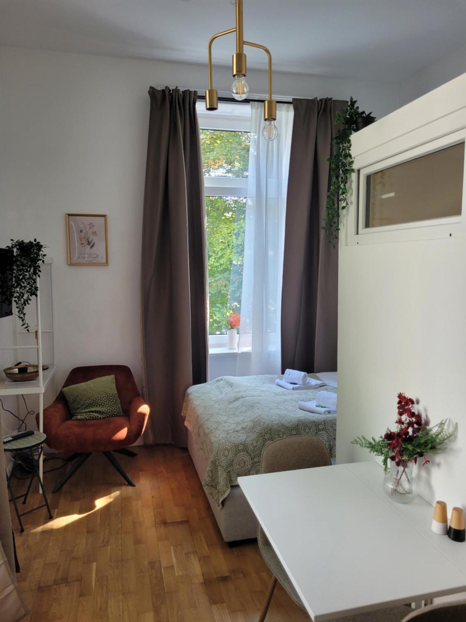 Stay Studio 1 Zentral Balkon Parkplatz Bad Pyrmont Exterior photo