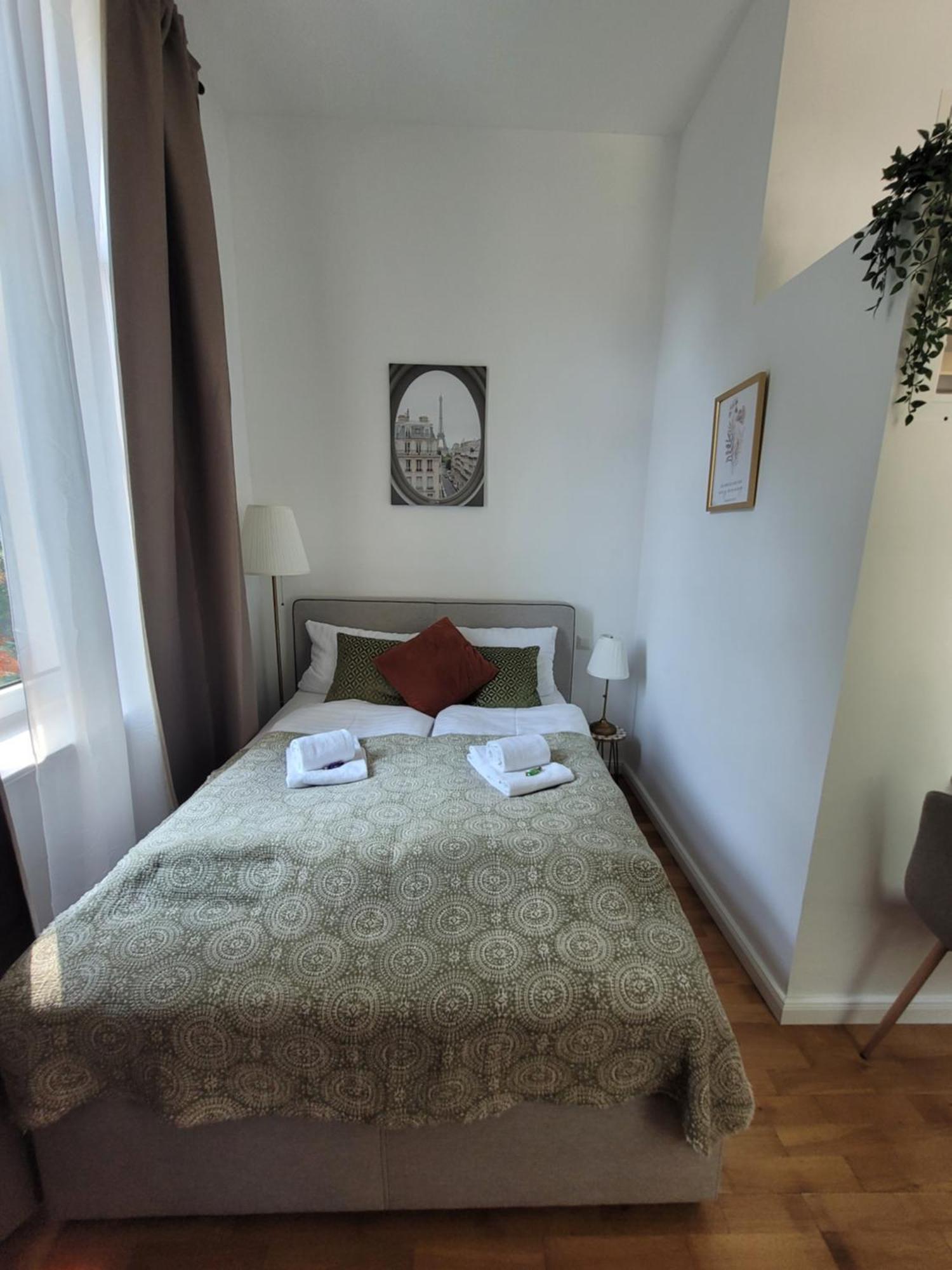 Stay Studio 1 Zentral Balkon Parkplatz Bad Pyrmont Exterior photo